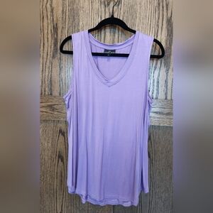 Nursing Queen Lavender V-Neck Sleeveless Women's Top